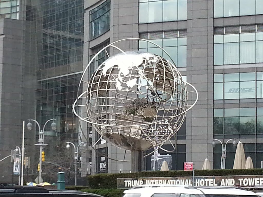 Trump International Νέα Υόρκη Εξωτερικό φωτογραφία The Globe at Trump International Hotel and Tower